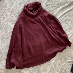 Cowl neck/turtleneck Poncho - Maroon